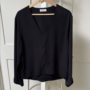 Babaton Classic Black V-Neck Blouse